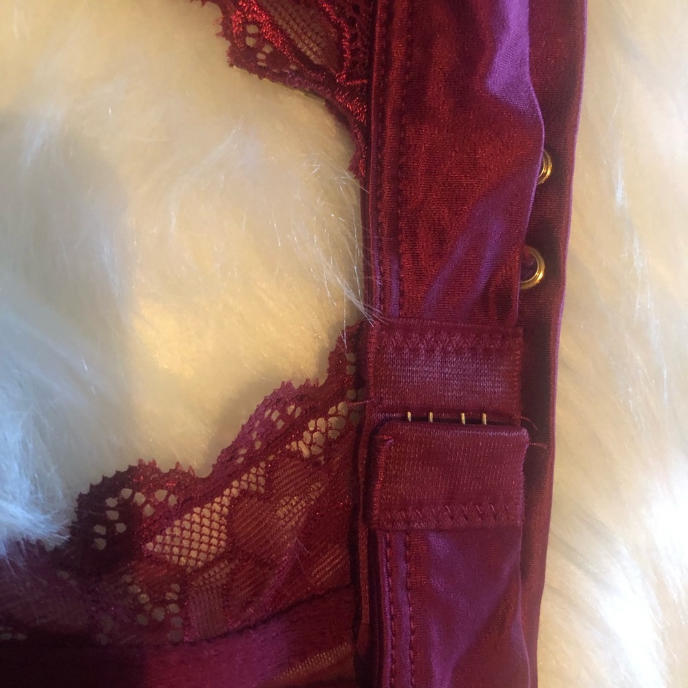 Victoria’s Secret Garter belts. NWOT - Picture 3 of 9